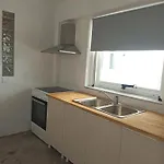 Sun Meets Sea Apartment *