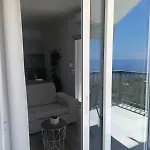 Apartment Sun Meets Sea