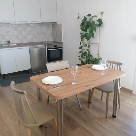 Sun Meets Sea Apartman *